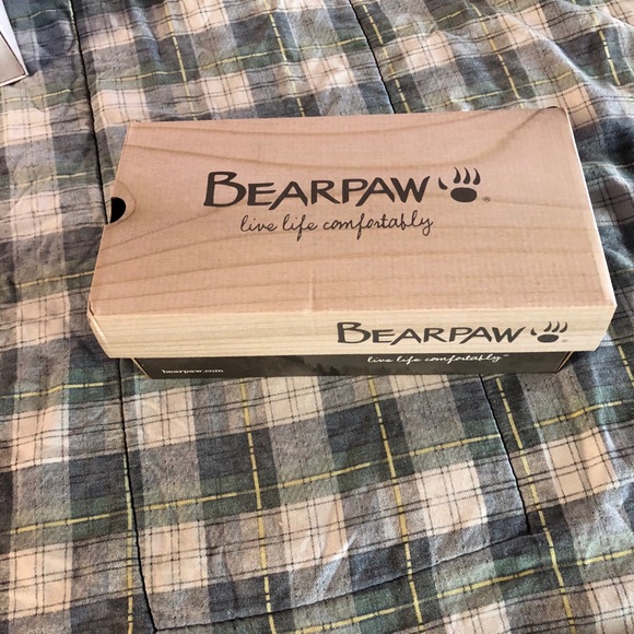 BEARPAW Women's Evelyn Slide Sandals - Picture 15 of 15